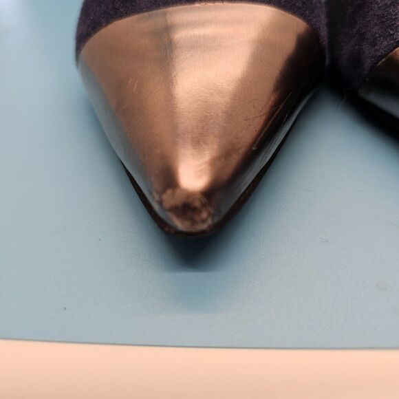 Kenneth Cole Metallic Gray Cap Toe Navy Suede Leather Stiletto Heels Womens 5.5M - Picture 3 of 9